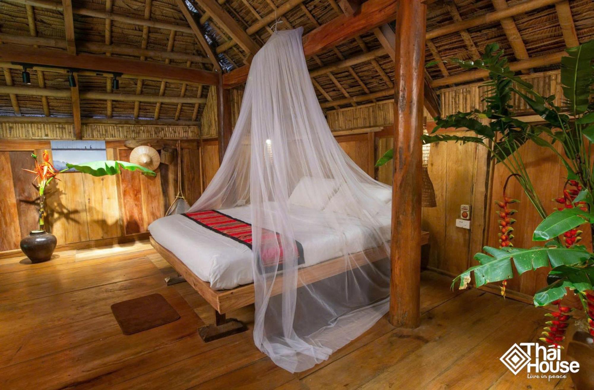 Thai House Pu Luong - Century Old Stilt House With Terrace Views Huong Ba Thuoc Exterior foto
